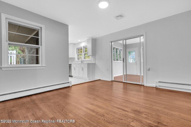 Foto del edificio - 526 E Woodland Ave