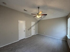 Building Photo - 10308 Wood Heights Dr