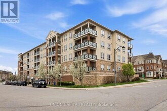 Building Photo - 10 Mendelssohn St