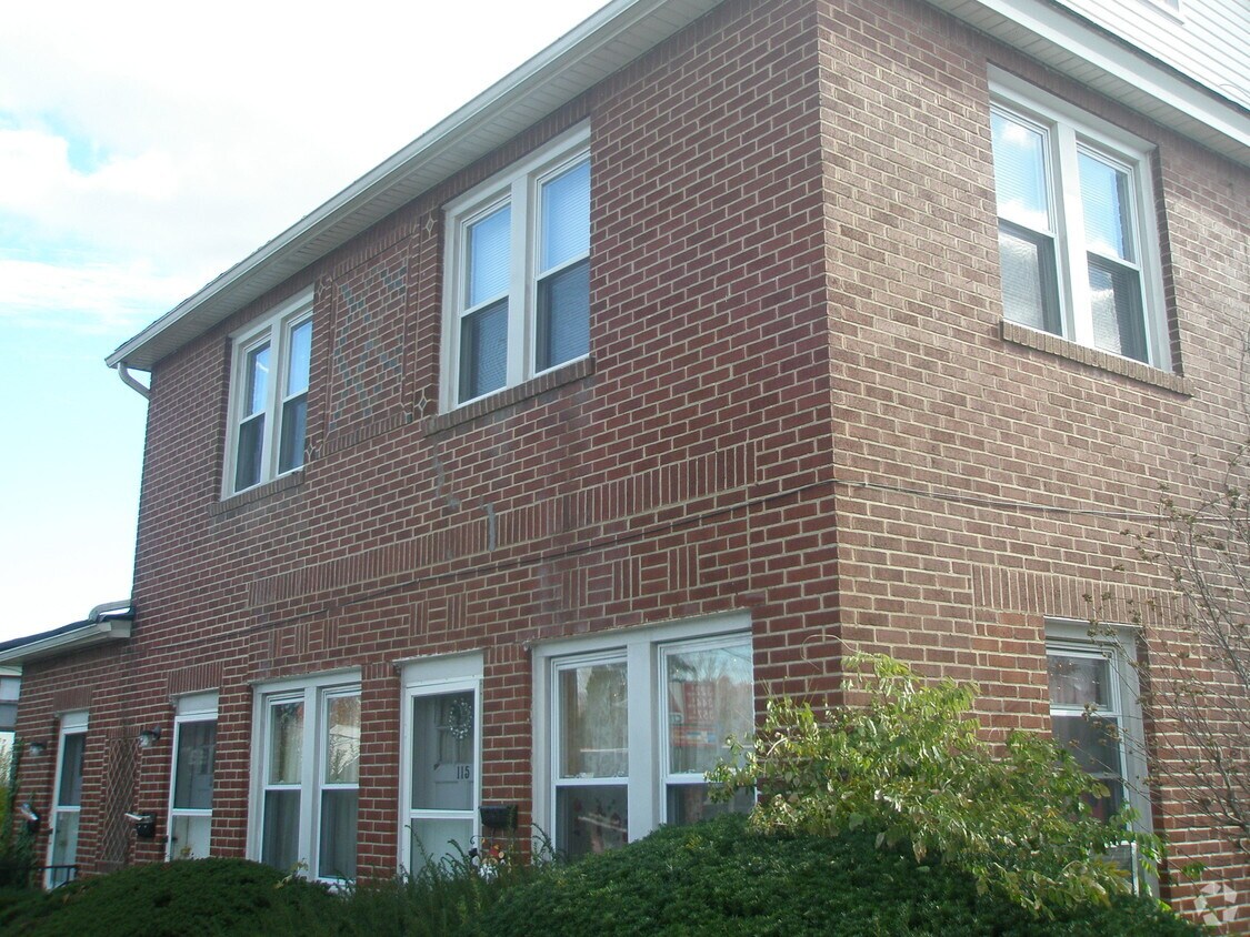 Foto del edificio - 115-119 Glen Head Rd