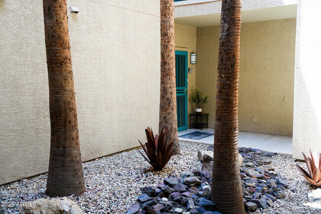 Foto del edificio - 14950 W Mountain View Blvd