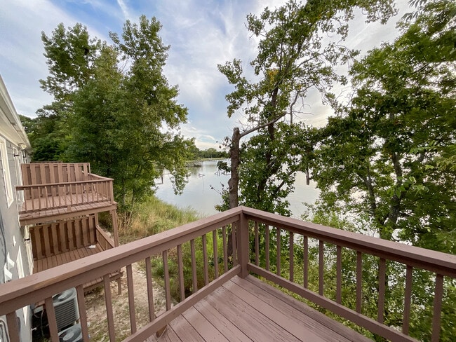 Building Photo - Community Apartments