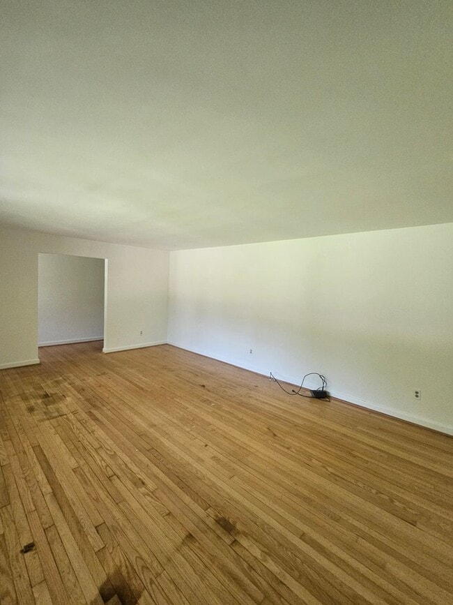 Building Photo - 7022 Gardner Dr