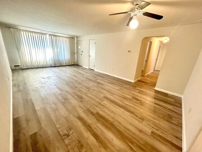 Building Photo - 4 Bedroom Ranch House - Prime Location Minutes from Cherry Creek!