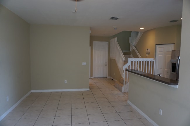 Photo - 1987 Nassau Dr Townhome