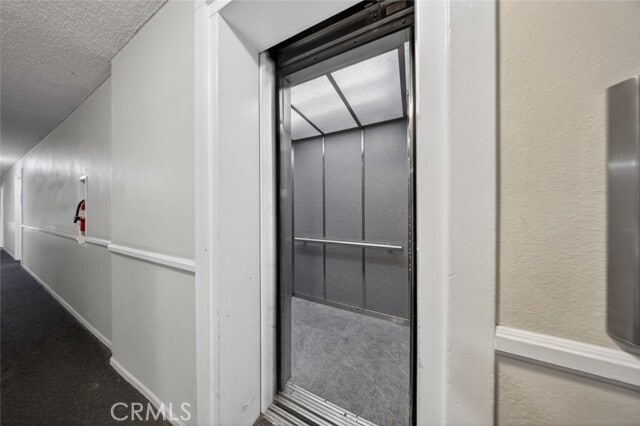 Foto del edificio - 1339 N Columbus Ave