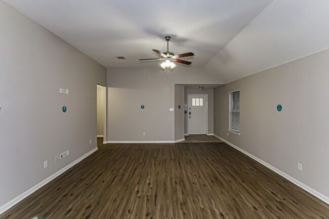 Building Photo - 1428 Dun Horse Dr