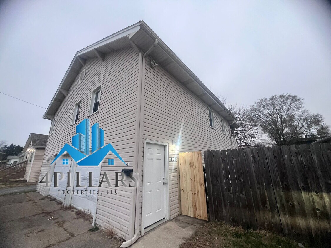 Foto principal - 403 Kenwood St