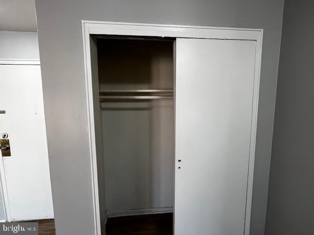 Building Photo - 91 Oak St