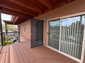 Building Photo - 1307 Rufina Ln