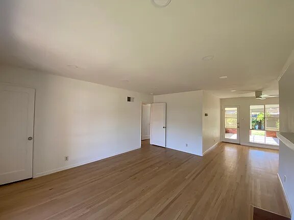 Primary Photo - 2283 Bohannon Dr