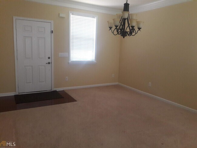 Building Photo - 19 Brookview Dr