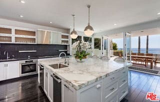 Building Photo - 27420 Pacific Coast Highway, Malibu, CA 90265 - 4 BR 5 BA house