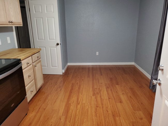 Building Photo - 6748 Knightsbridge Dr