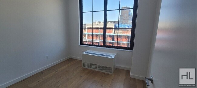 Foto del edificio - Modern 1-Bedroom Apartment with a Balcony!...