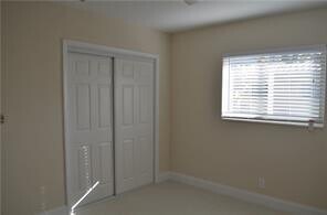 Foto del edificio - 830 NE 38th St