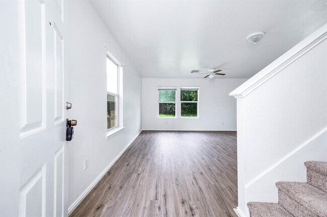 Building Photo - 4114 Heritagestone Dr
