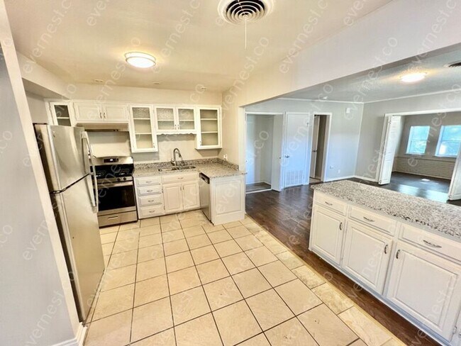 Foto del edificio - 19 Avon Pl