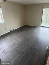 Building Photo - 526 Gia Cir