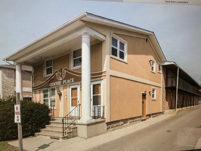Building Photo - 631 Lucinda Ave