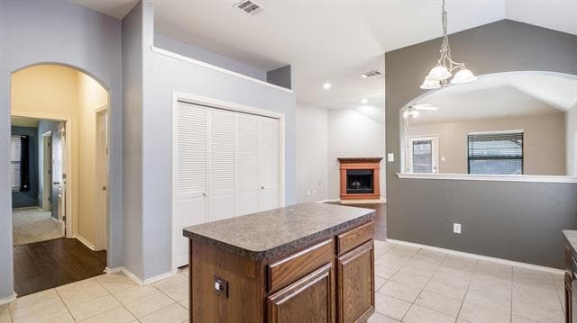 Foto del edificio - 5209 Bear Valley Dr