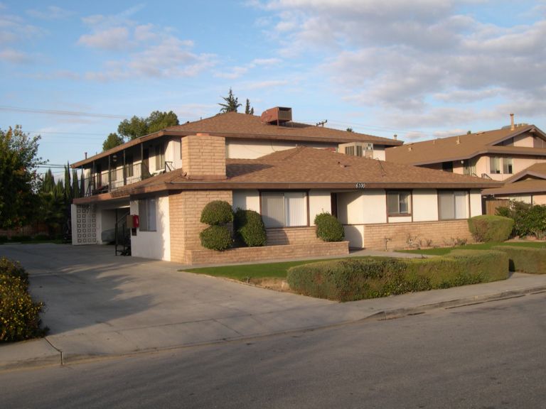 Building Photo - 6100 Stockdale Hwy