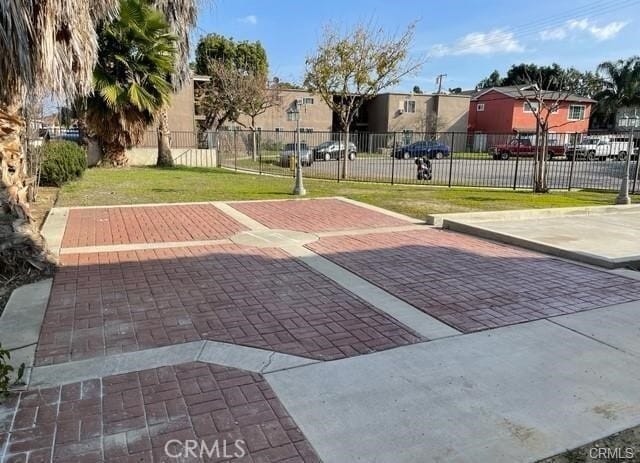 Building Photo - 928 S Highland Ave