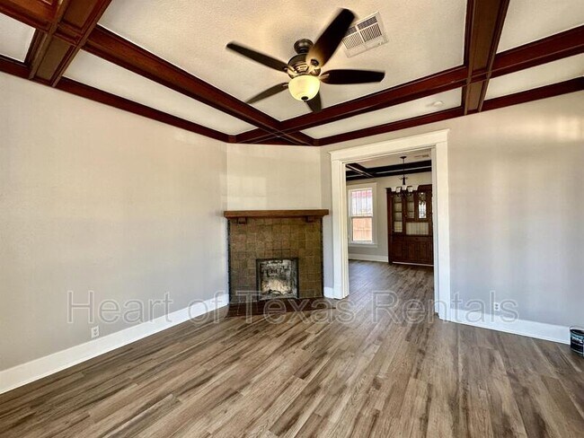 Building Photo - 2116 Morrow Ave