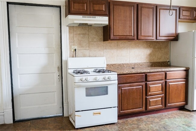 Building Photo - 1414 Campbell St