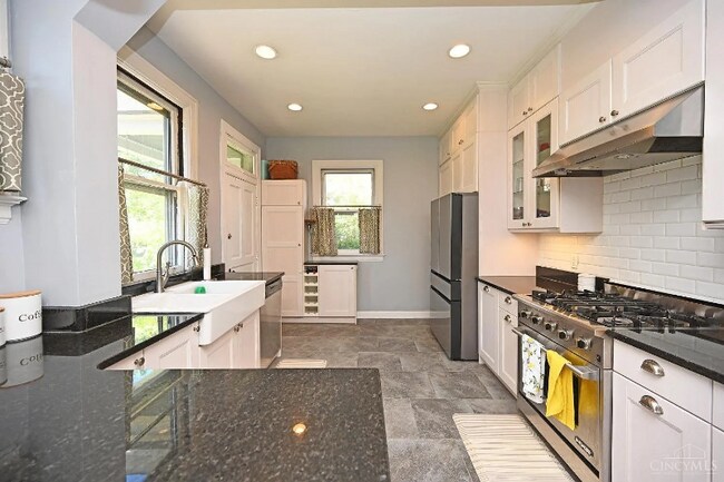 Foto del edificio - 2123 Cameron Ave