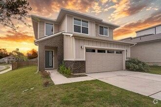 Building Photo - 10933 Tildon Ave