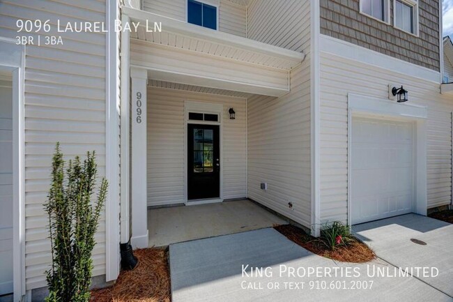 Foto del edificio - 9096 Laurel Bay Ln