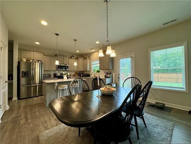 Foto del edificio - 1748 Stackhouse Dr