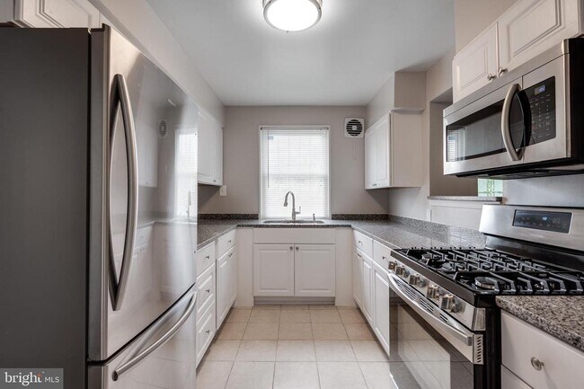 Foto del edificio - 2327 Wyngate Rd