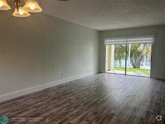 Building Photo - 3477 NW 44th St