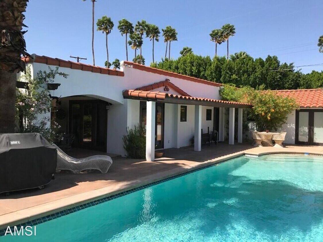 Primary Photo - 3 br, 2 bath House - 1062 E Buena Vista Dr