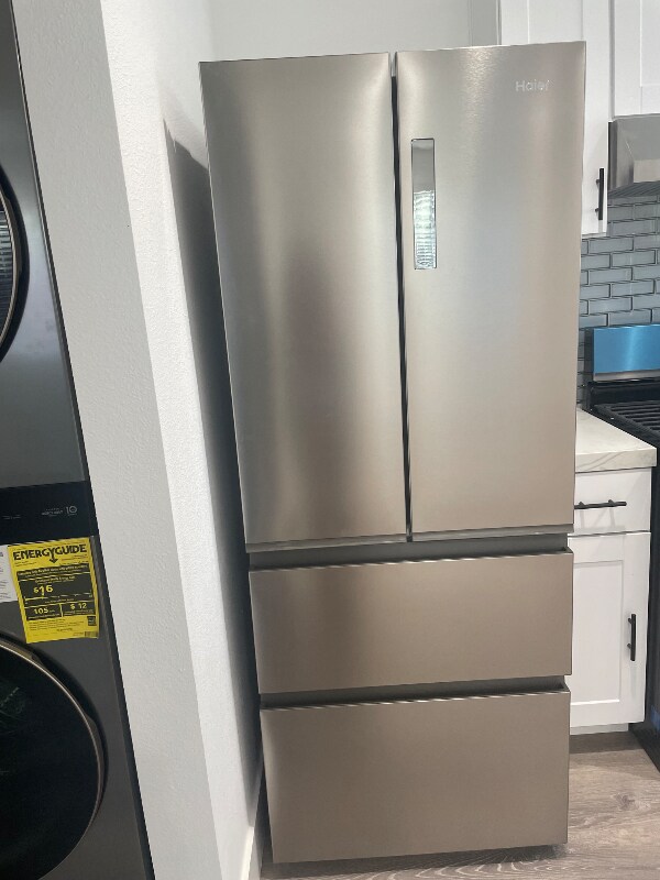 Foto del edificio - 12317 Leland Ave