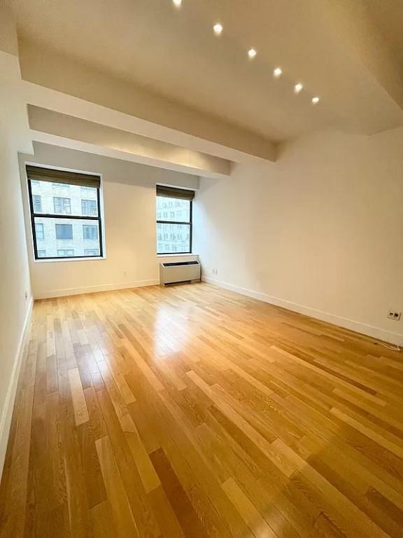 Foto del edificio - 2 bedroom in NEW YORK NY 10038