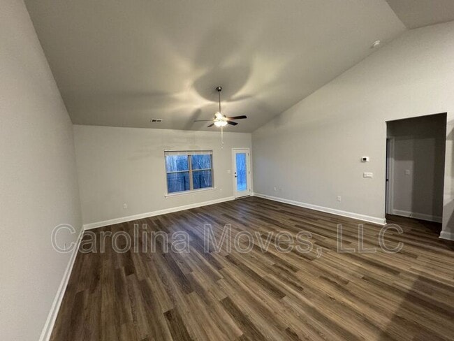 Foto del edificio - 339 Cypress Holw Trl