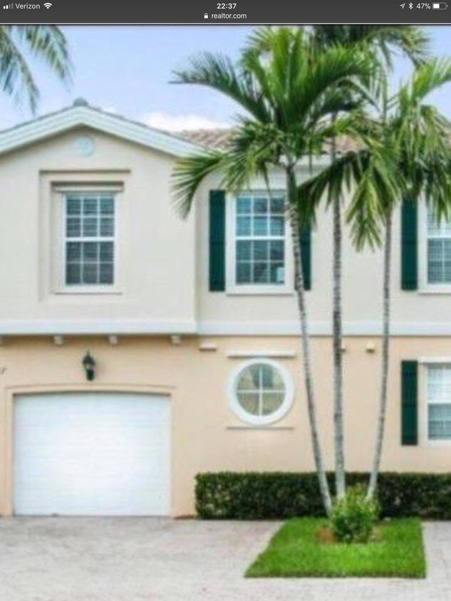 331 Salinas Dr, West Palm Beach, FL 33410 Townhome Rentals in West