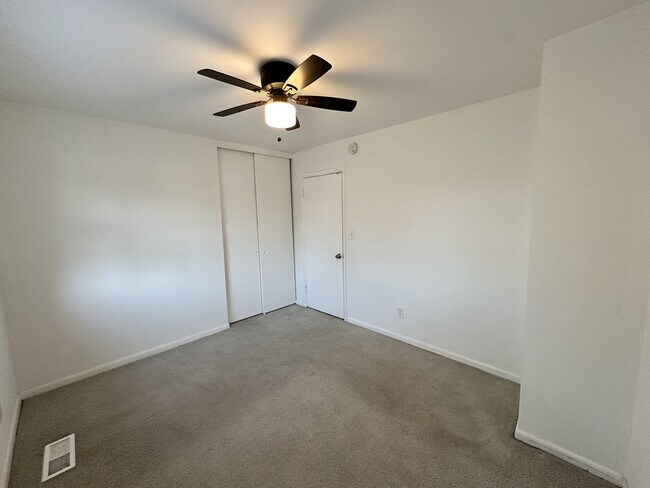 Foto del edificio - 1417 Brighton Rd