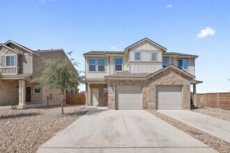 Building Photo - 204 Furlong Dr