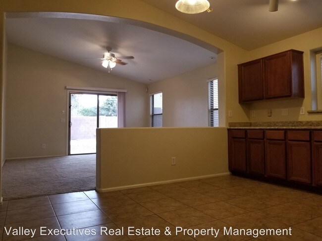 Foto del edificio - 42447 W Colby Dr