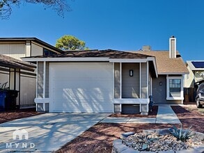 Building Photo - 4336 N Fox Point Dr