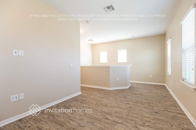 Building Photo - 9311 Meadow Hunt Way