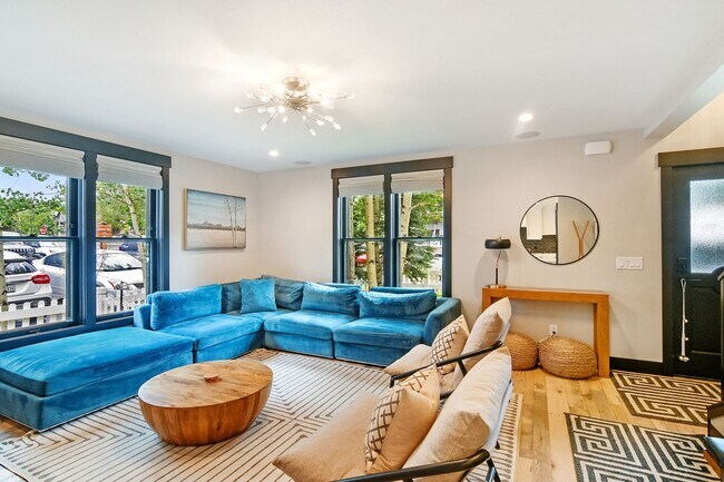 Foto del edificio - Summer in Downtown, historic Breckenridge! Luxury Home, Walk to Everything!