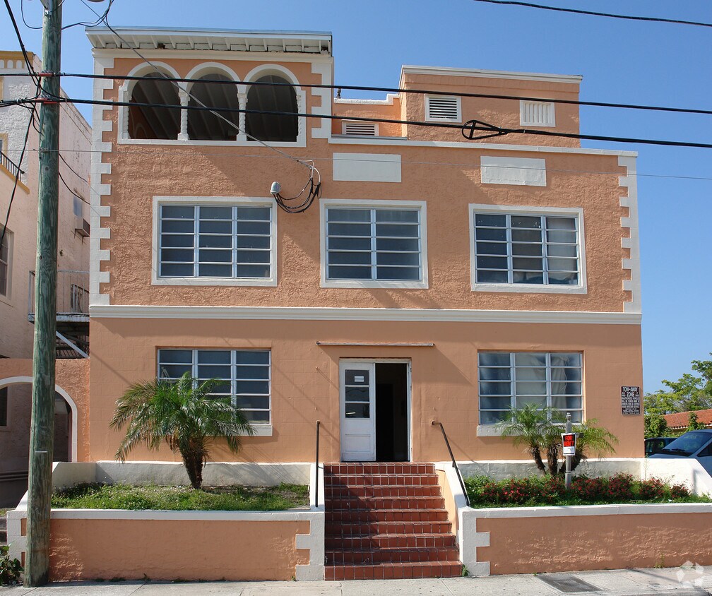 Primary Photo - 638 SW 6th St