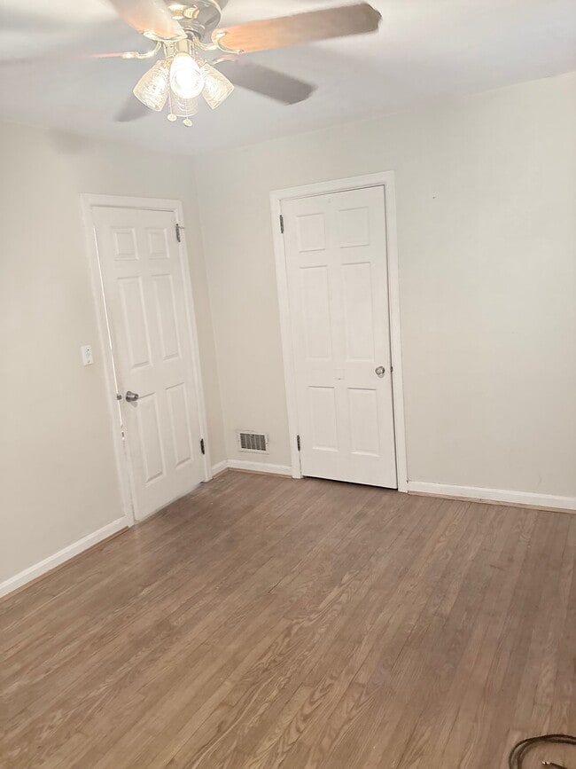 Photo - 1618 S Dixon Cir (Cincinnati, OH) Apartment