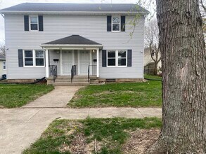 Building Photo - 430 N 4th St