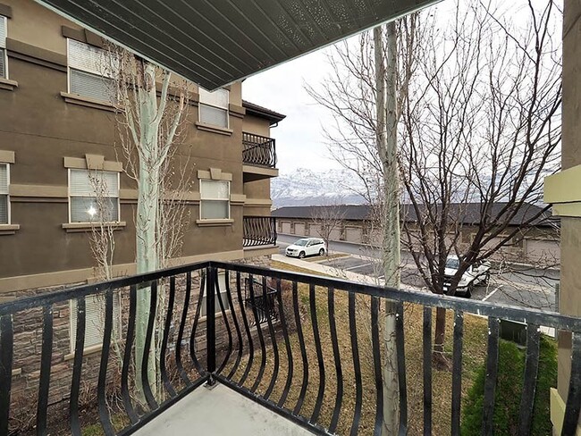 Foto del edificio - Beautiful 3 bedroom Condo in Pleasant Grov...